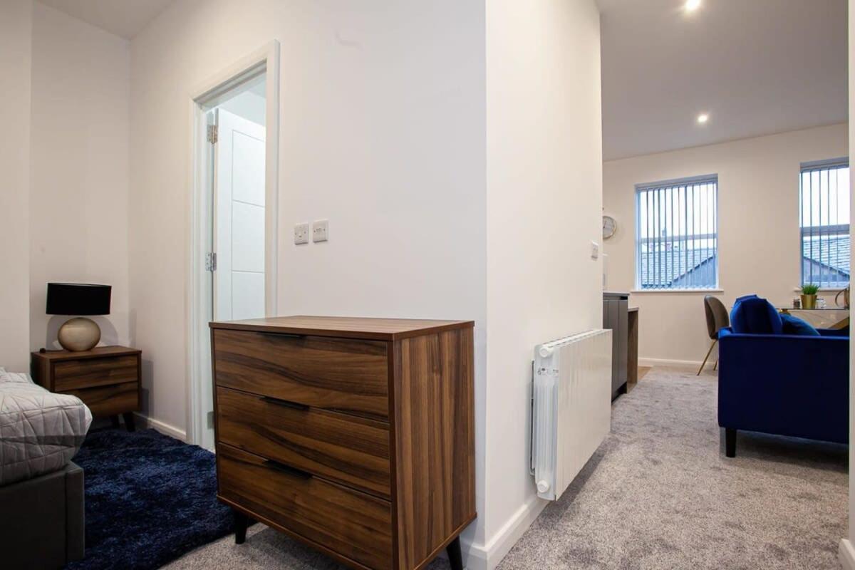 Lovely Open Plan 1 Bedroom Apartment In Bolton Zewnętrze zdjęcie